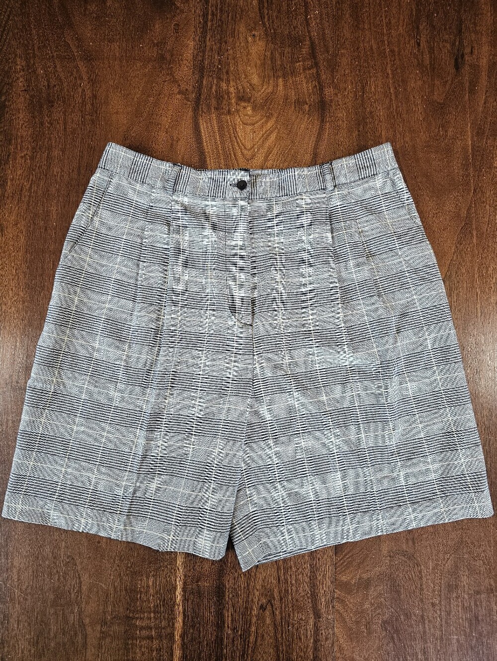 EP Pro EPNY Glen Plaid Pleated Bermuda Golf Shorts Gray White Black Size 16